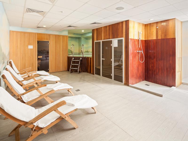 Marins Park Hotel Москва Пражская