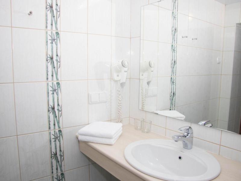 Киевская (корпус на Днепропетровской)