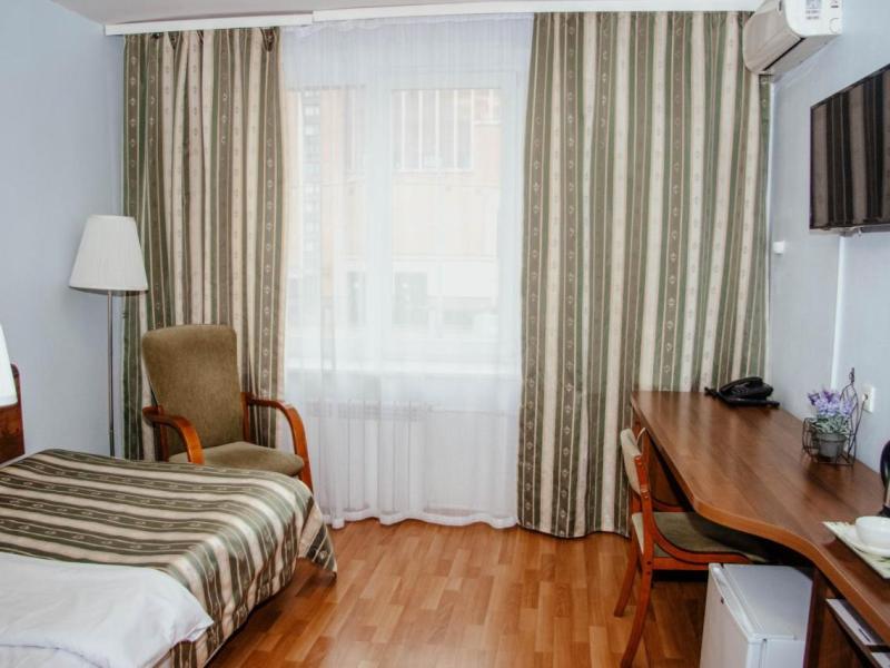 Киевская (корпус на Днепропетровской)