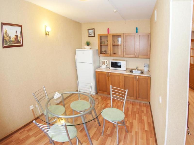 Киевская (корпус на Днепропетровской)