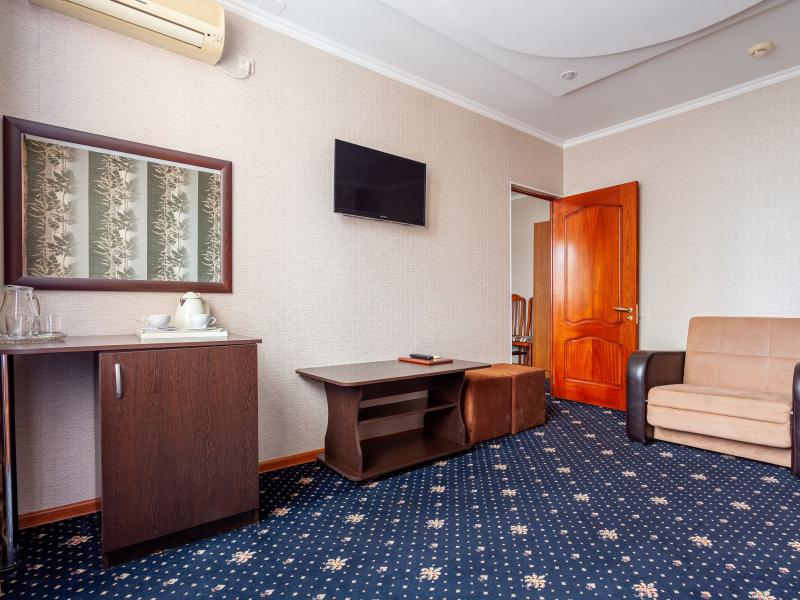 Гостиничный комплекс Кипарис