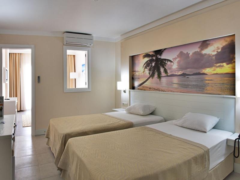 Batihan Beach Resort & Spa