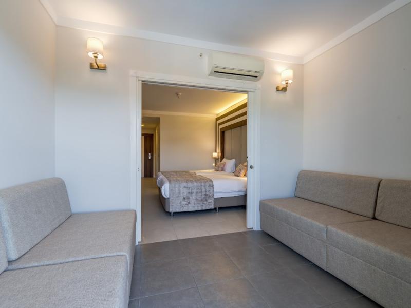 Batihan Beach Resort & Spa
