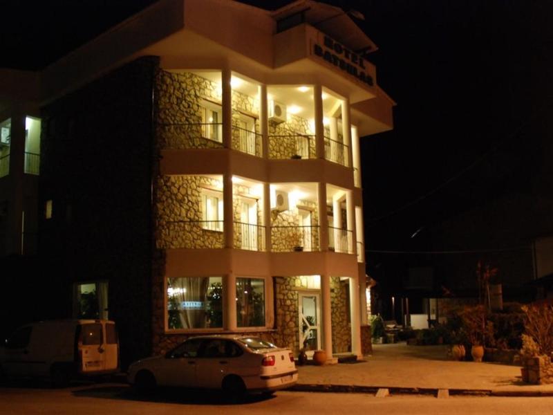 Batselas Traditional Hotel