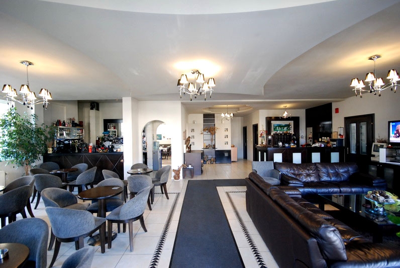 Batselas Traditional Hotel