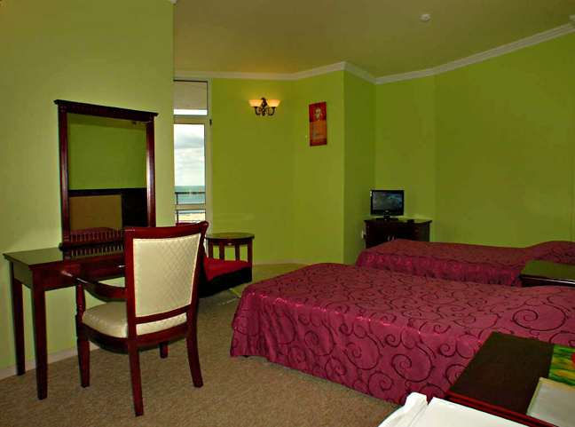 Crystal Deluxe Hotel