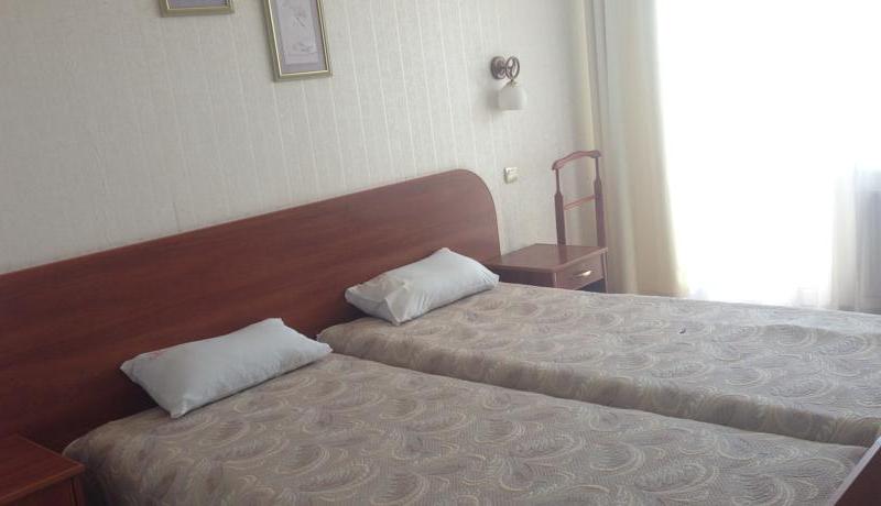 Отель Крымский