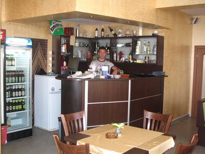 Hotel Lazuren Briag