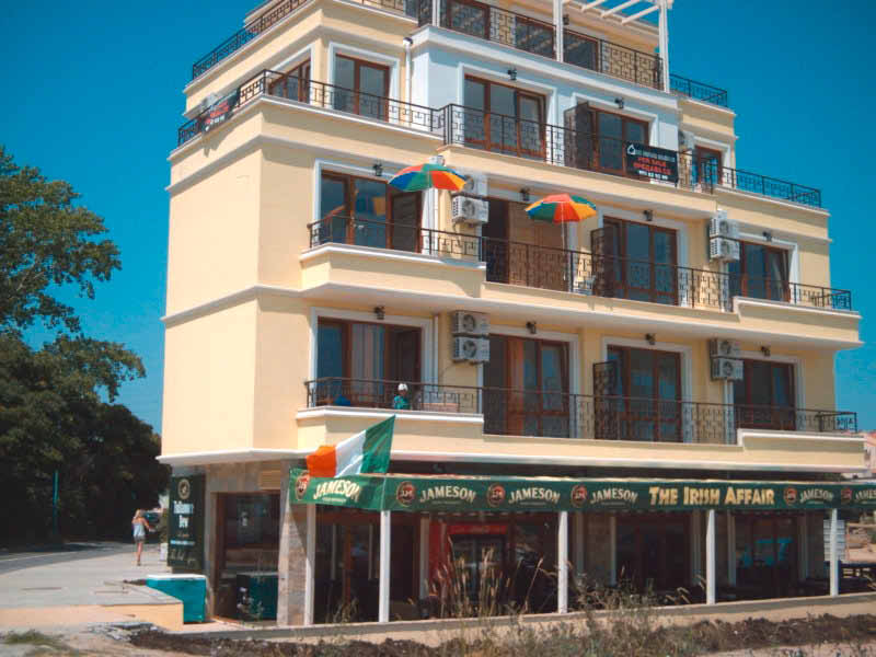 Lucky Beach Apartments (Лаки Бич Апартментс)