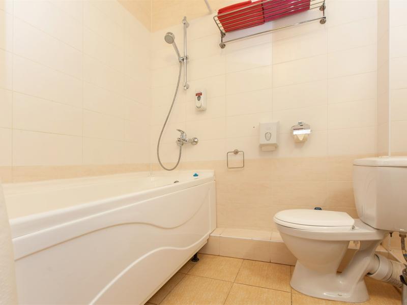 Регина на Университетской