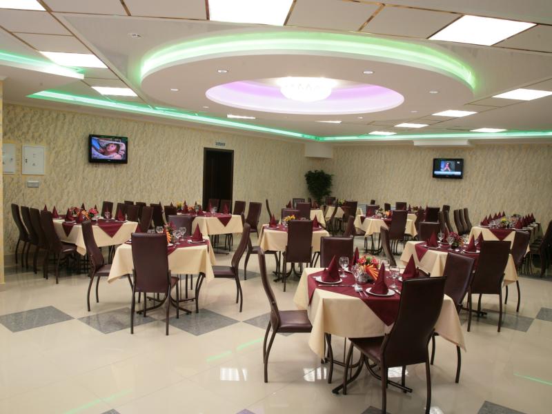 Регина на Университетской