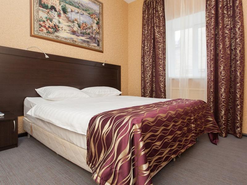 Регина на Университетской