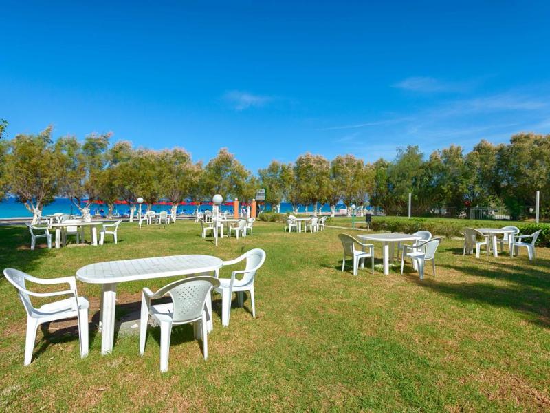 Bayside Hotel Katsaras