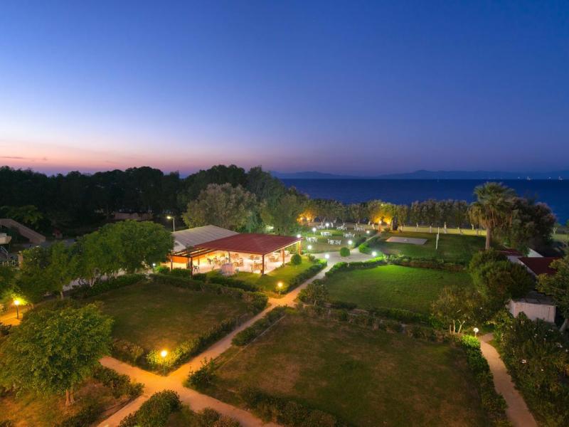 Bayside Hotel Katsaras