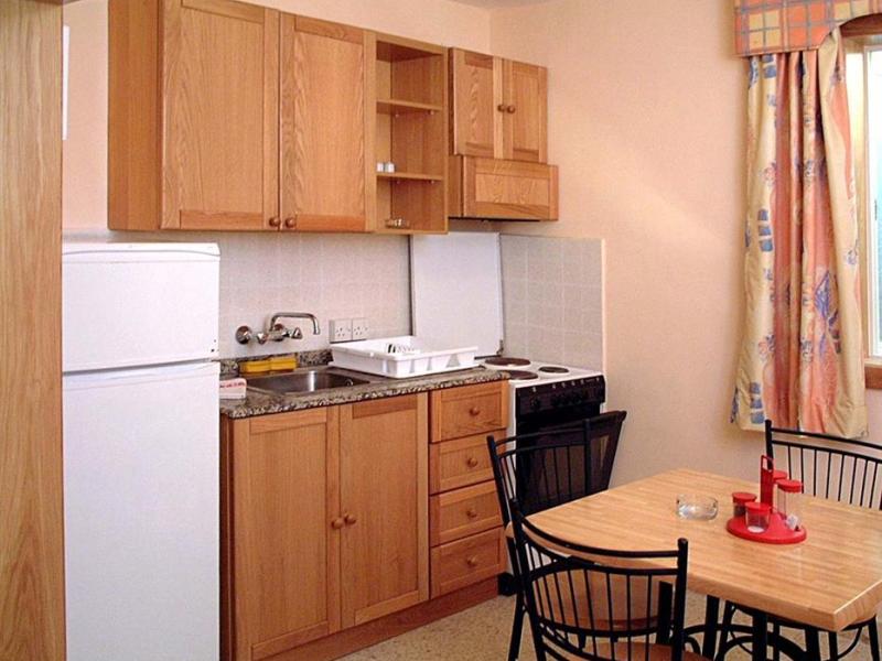 Bayview Hotel & Apartments