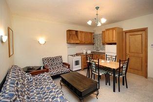 Bayview Hotel & Apartments