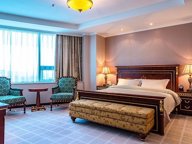 Mega Palace Hotel