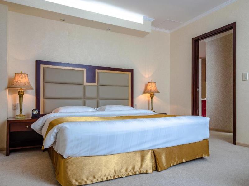 Mega Palace Hotel