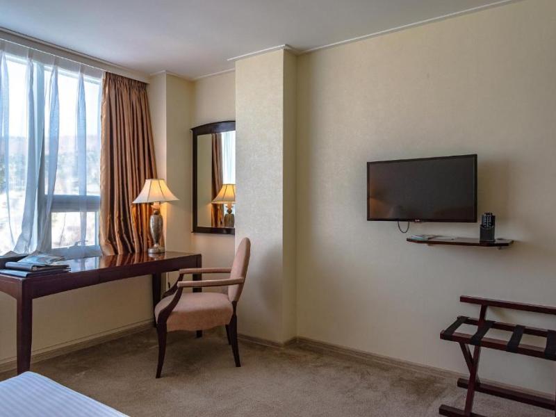 Mega Palace Hotel