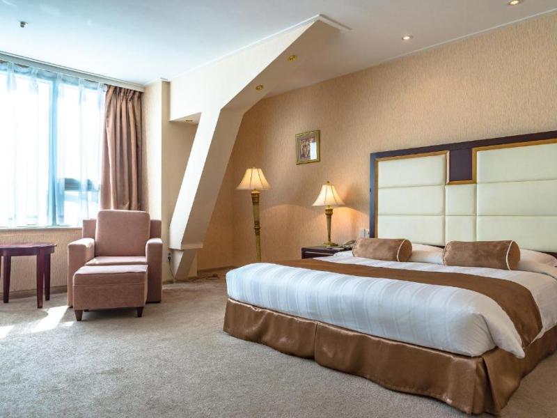 Mega Palace Hotel