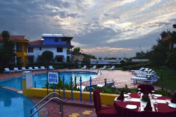Отель Baywatch Resort Goa Индия, Колва, фото 19