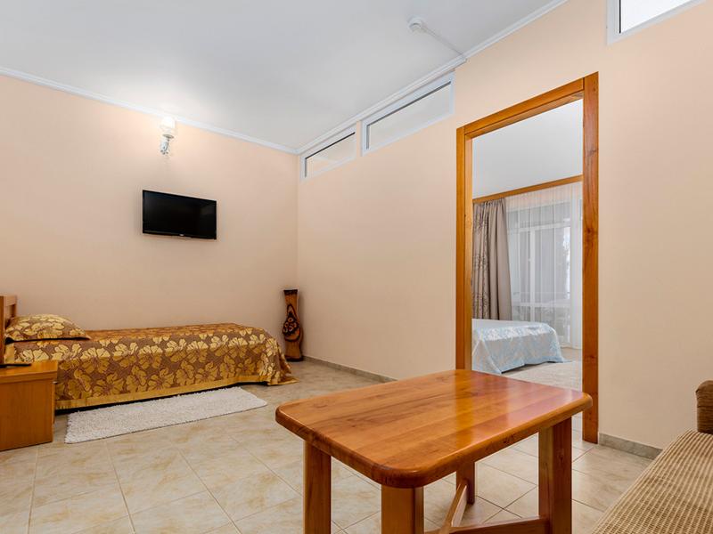 Отель Морской (Семидворье)