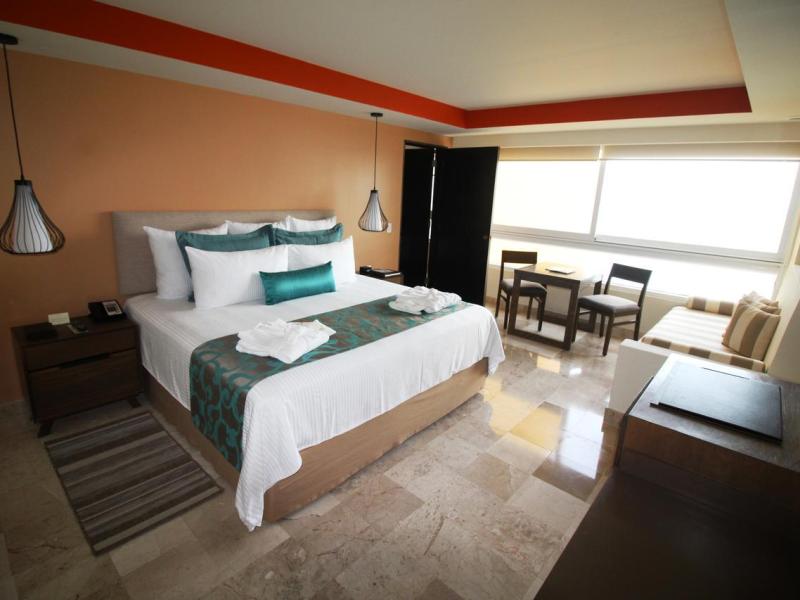 Dreams Sands Cancun Resort & Spa