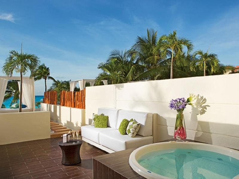 Dreams Sands Cancun Resort & Spa