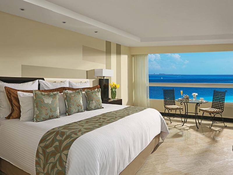 Dreams Sands Cancun Resort & Spa