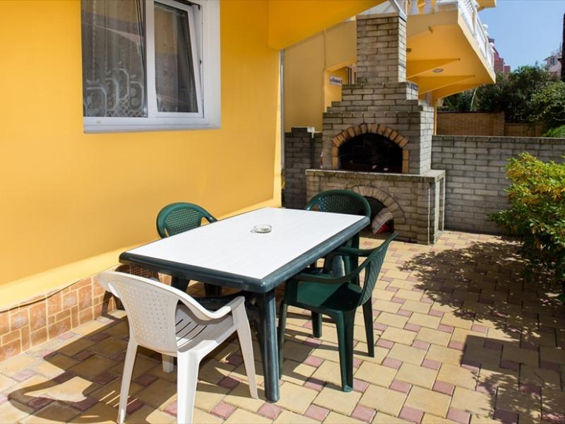 На Лазурной