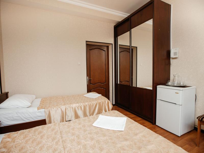 Надежда (ул. Ленина)