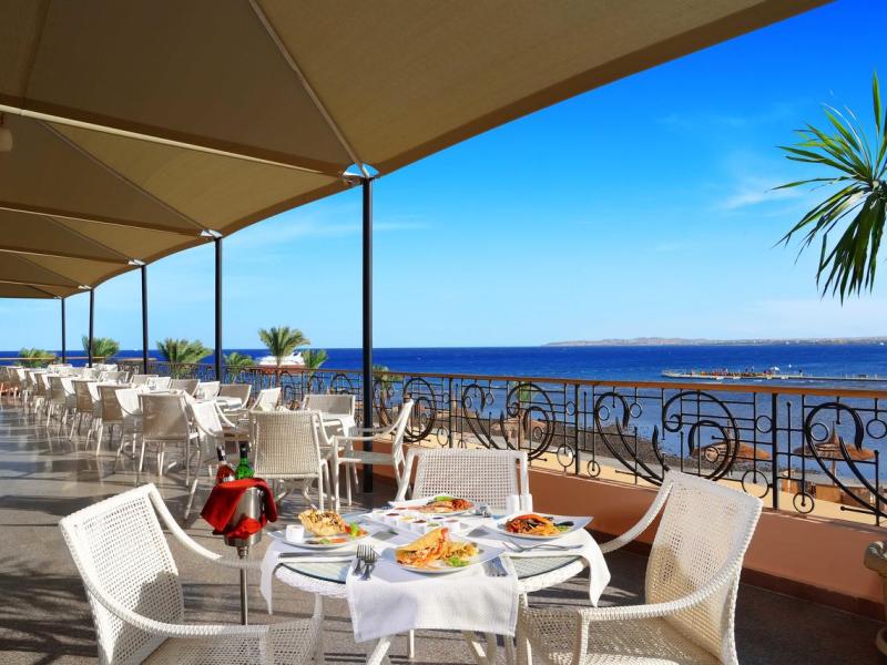 Beach Albatros Resort