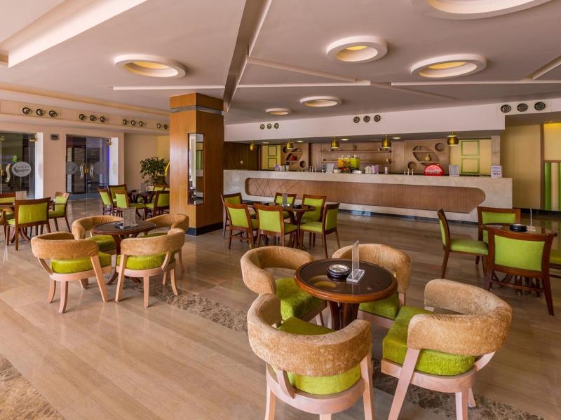Beach Albatros Resort