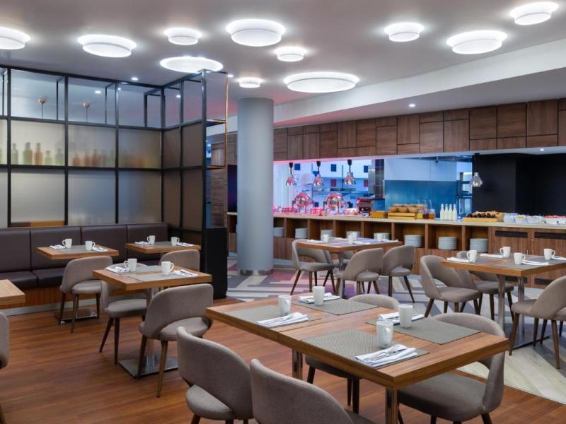 Cosmos Paveletskaya Hotel