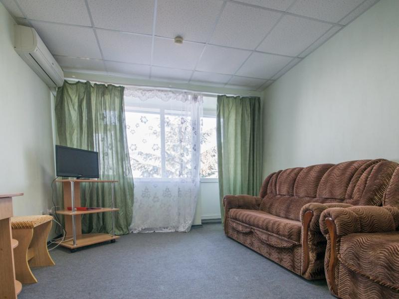 Парк-отель Небуг