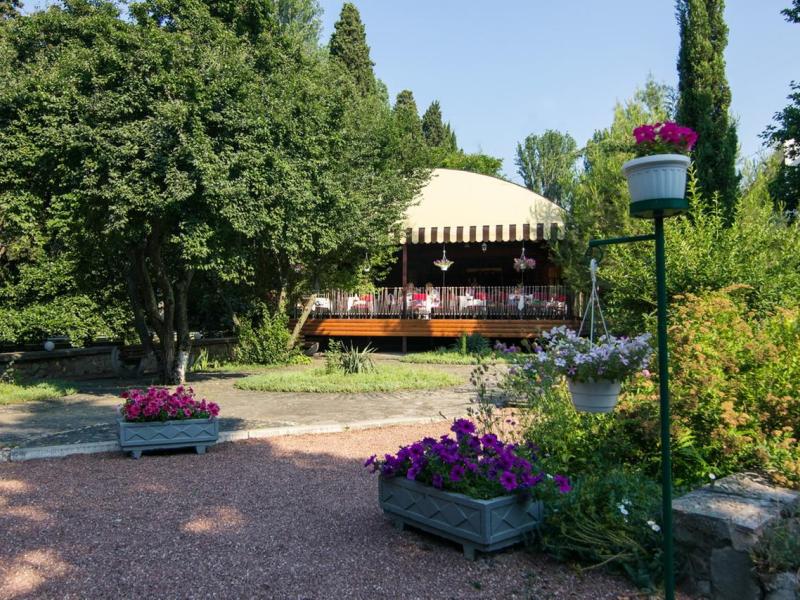 Пансионат Нева