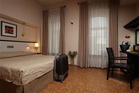 Невский форум