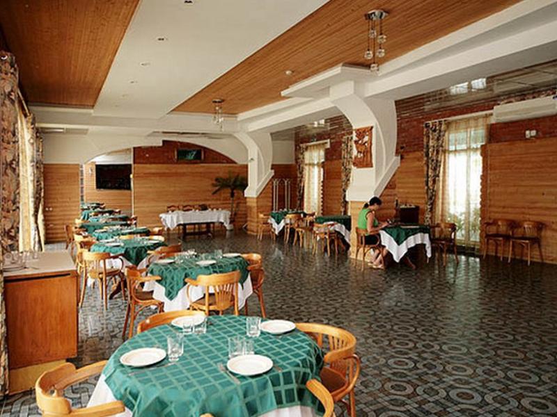 Гостинично - развлекательный комплекс Новинка