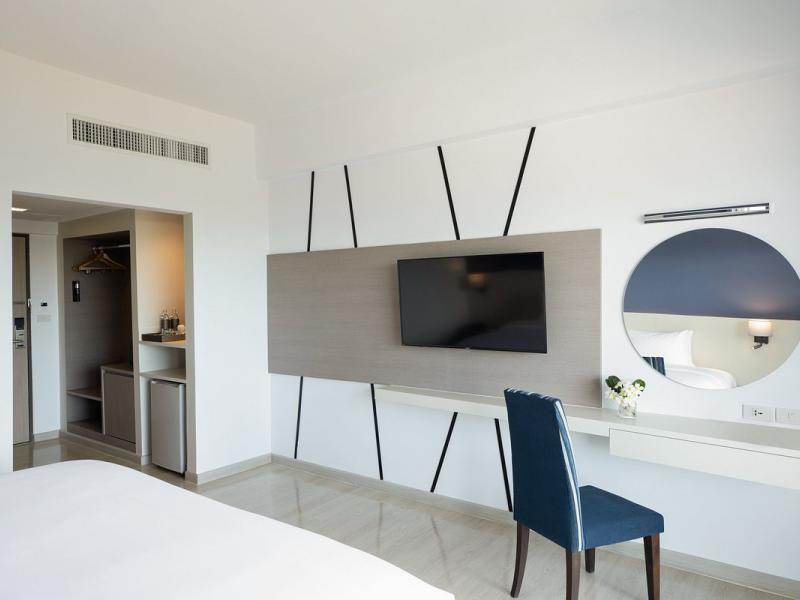 Centara Life Cha Am Beach Resort Hua Hin 