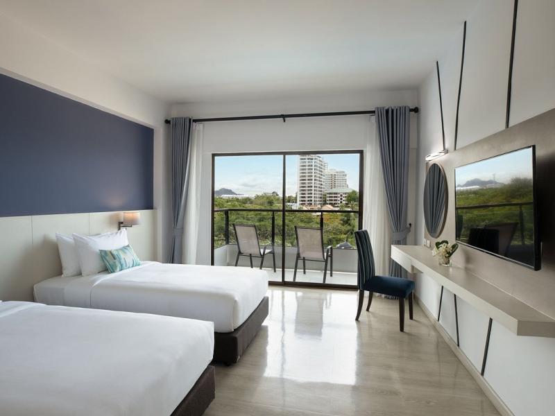 Centara Life Cha Am Beach Resort Hua Hin 
