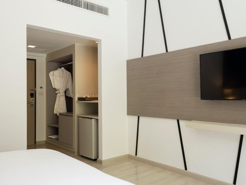 Centara Life Cha Am Beach Resort Hua Hin 