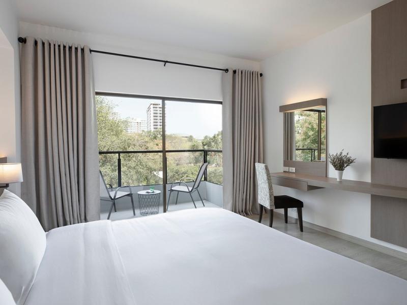 Centara Life Cha Am Beach Resort Hua Hin 
