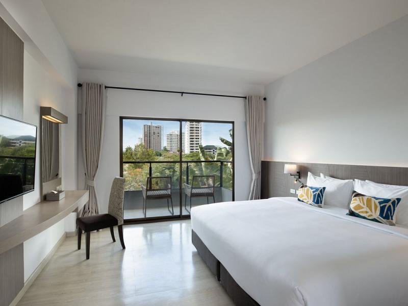 Centara Life Cha Am Beach Resort Hua Hin 