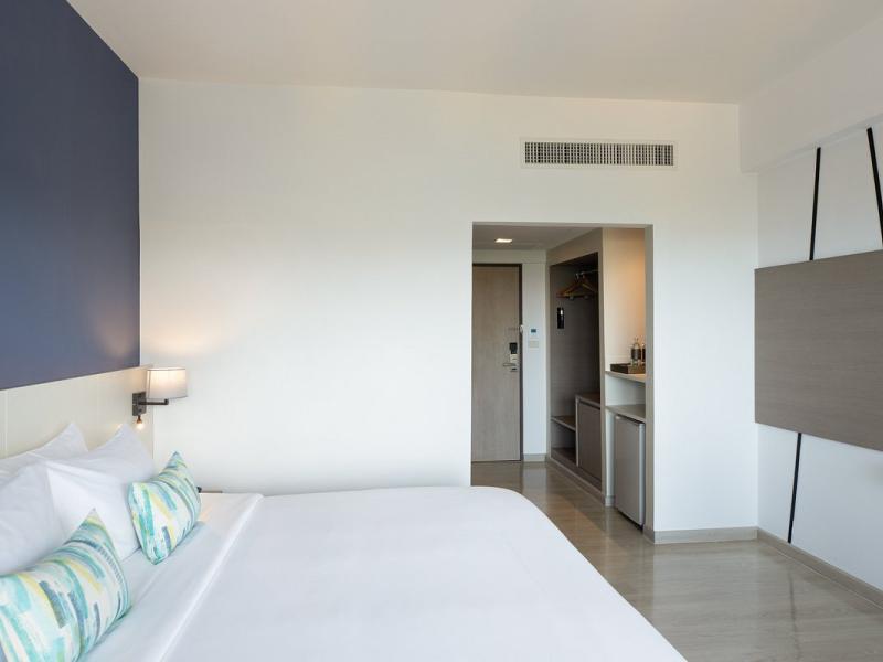 Centara Life Cha Am Beach Resort Hua Hin 