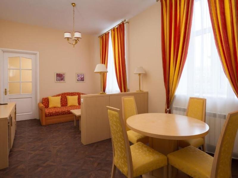 Citytel Отель Октябрьская