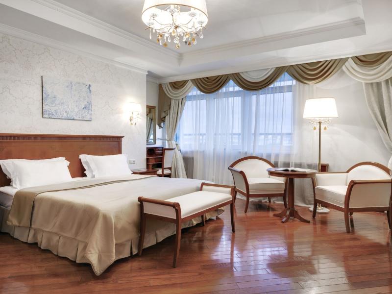 Cosmos Petrozavodsk Hotel