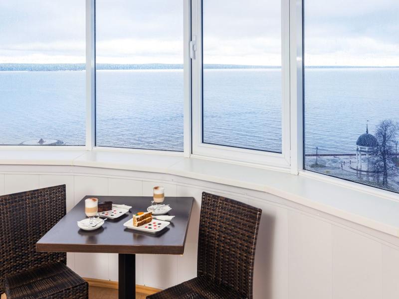 Cosmos Petrozavodsk Hotel