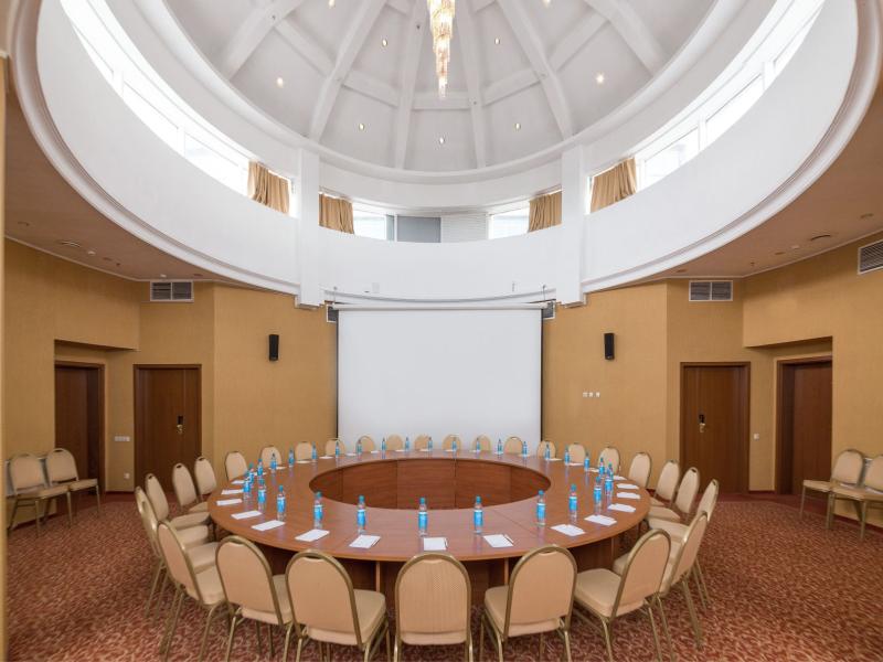 Cosmos Petrozavodsk Hotel