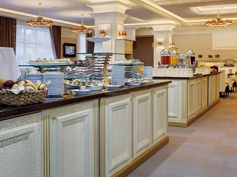 Palmira Palace Resort & Spa