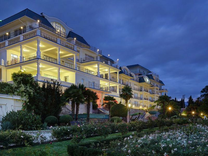 Palmira Palace Resort & Spa